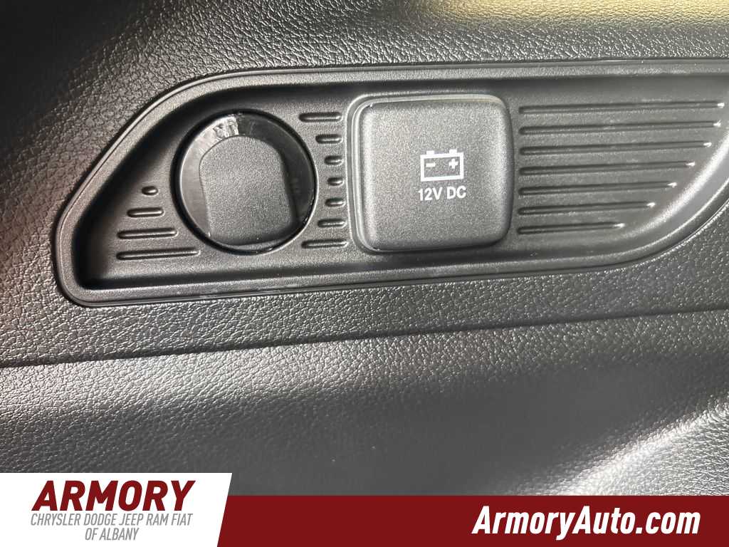 Thumbnail: 2025 Jeep Grand Cherokee - 26