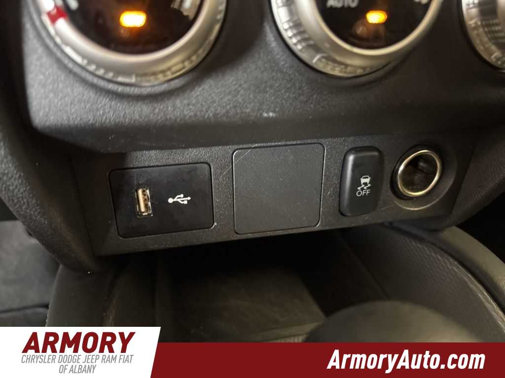 Thumbnail: 2024 Mitsubishi Outlander Sport - 20