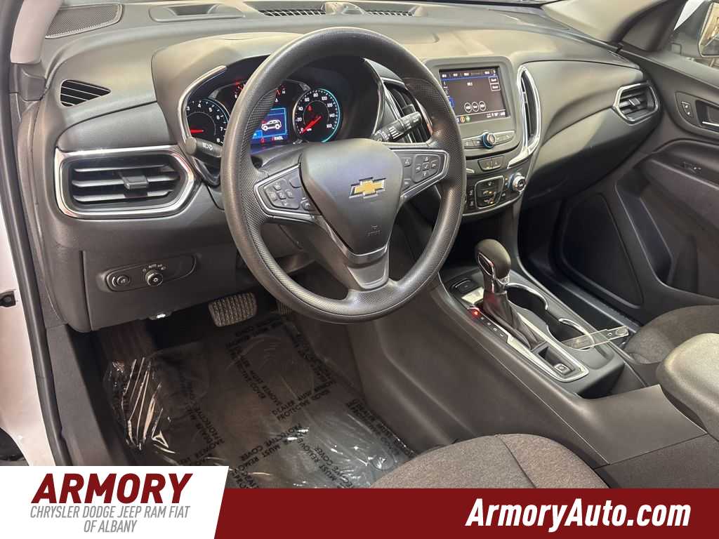 Thumbnail: 2022 Chevrolet Equinox - 8
