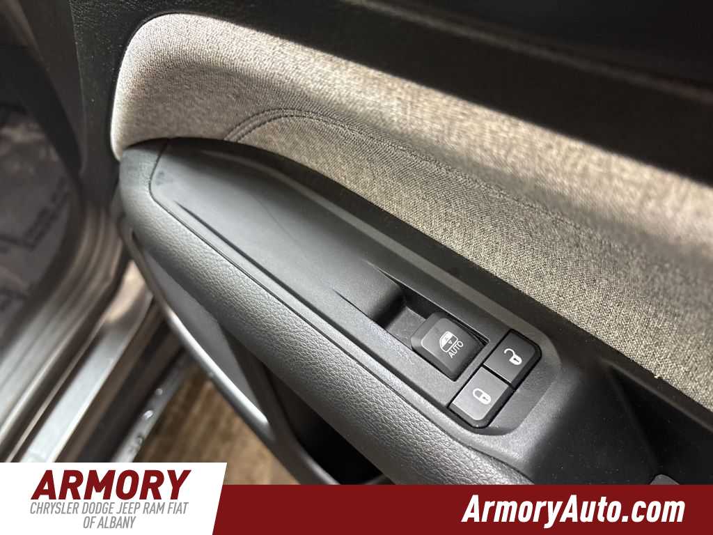 Thumbnail: 2022 Jeep Compass - 38