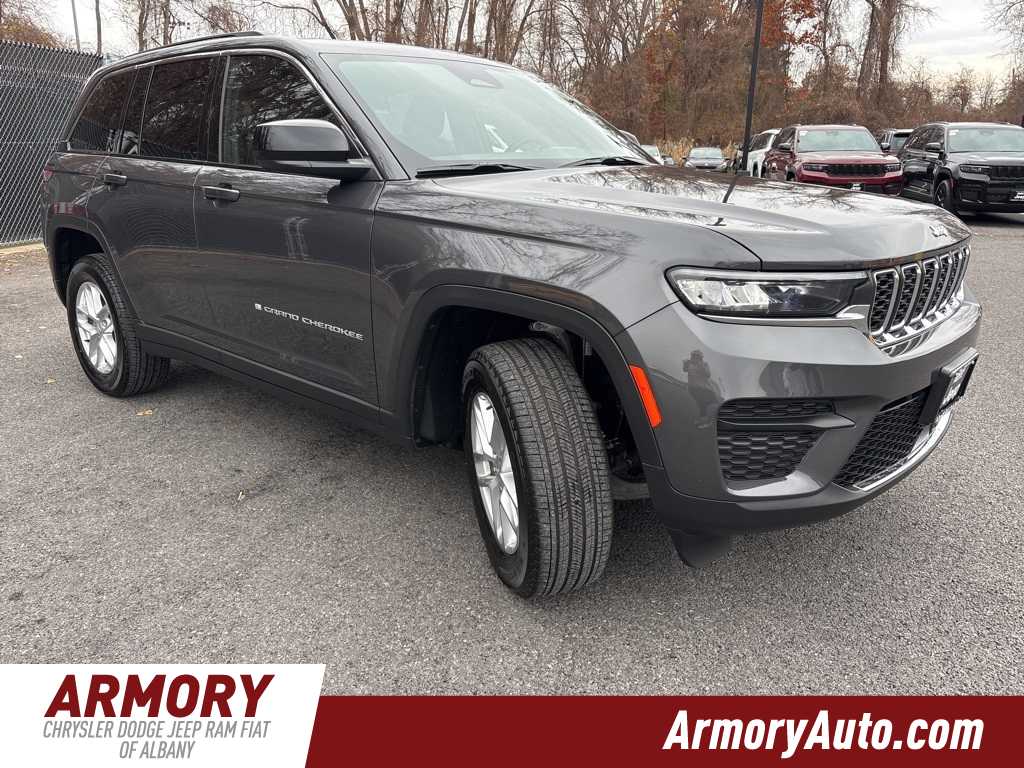 Thumbnail: 2025 Jeep Grand Cherokee - 3