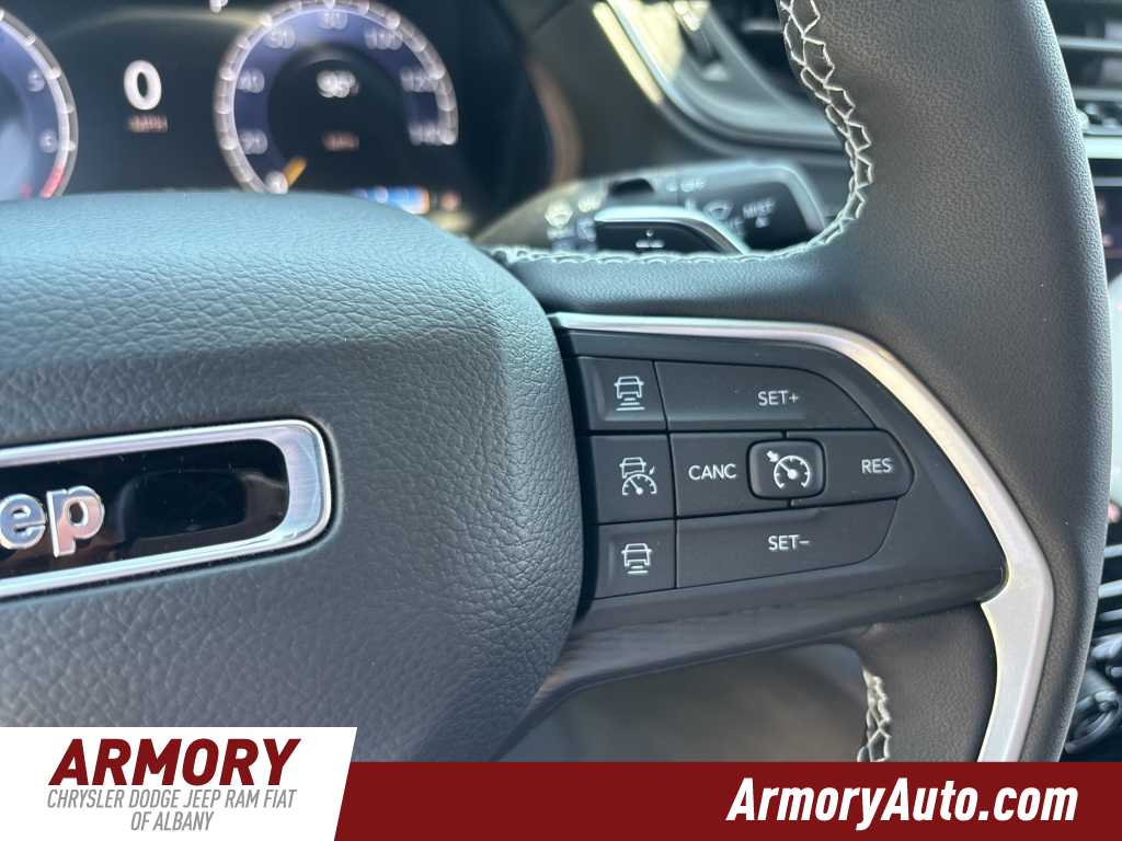 Thumbnail: 2025 Jeep Grand Cherokee - 14