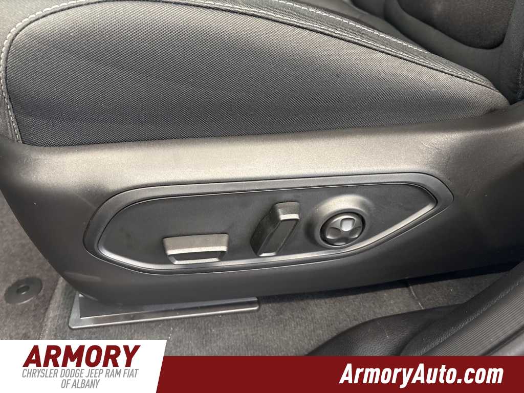 Thumbnail: 2025 Jeep Grand Cherokee - 13