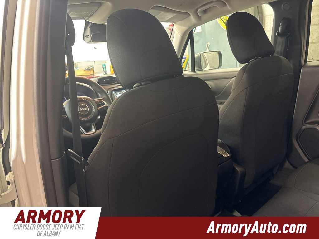 Thumbnail: 2023 Jeep Renegade - 23