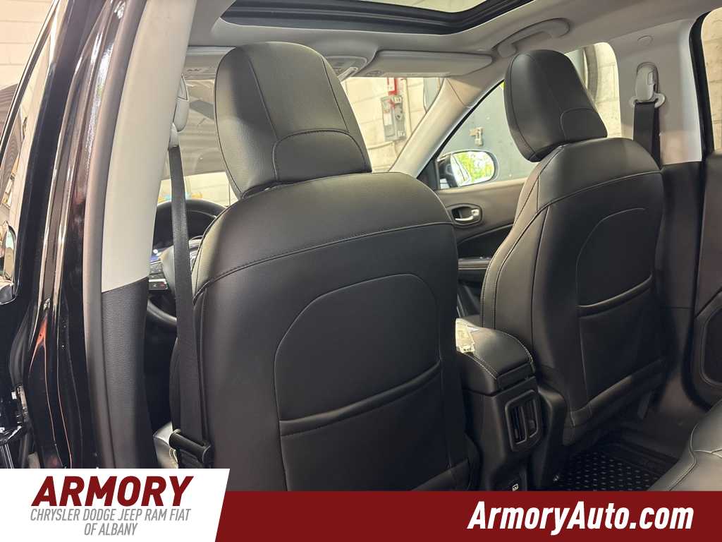 Thumbnail: 2018 Jeep Compass - 30