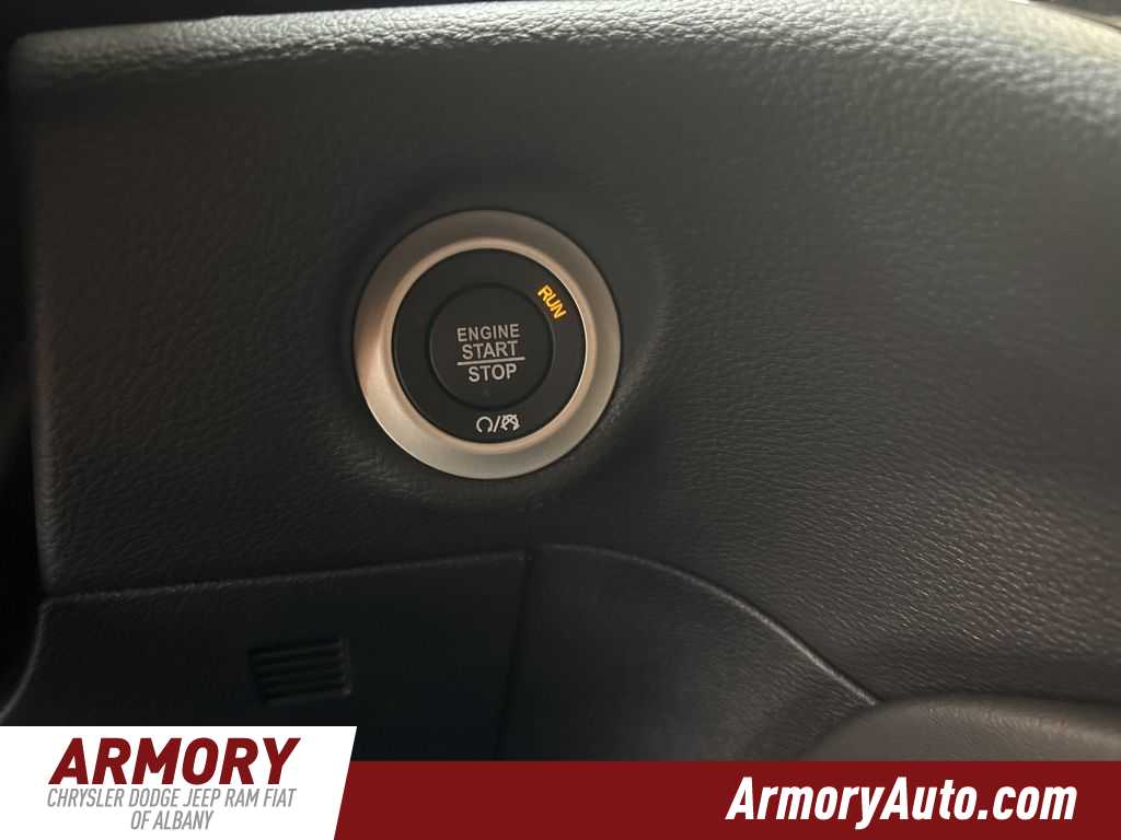 Thumbnail: 2026 Chrysler Pacifica - 18