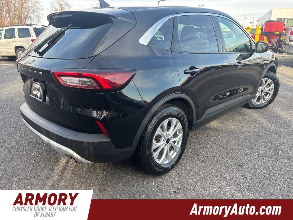 Thumbnail: 2024 Ford Escape - 4