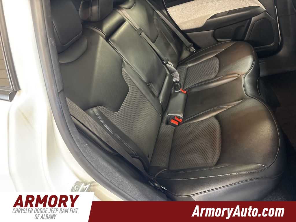 Thumbnail: 2023 Jeep Compass - 31