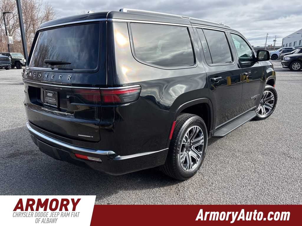 Thumbnail: 2024 Jeep Wagoneer - 4