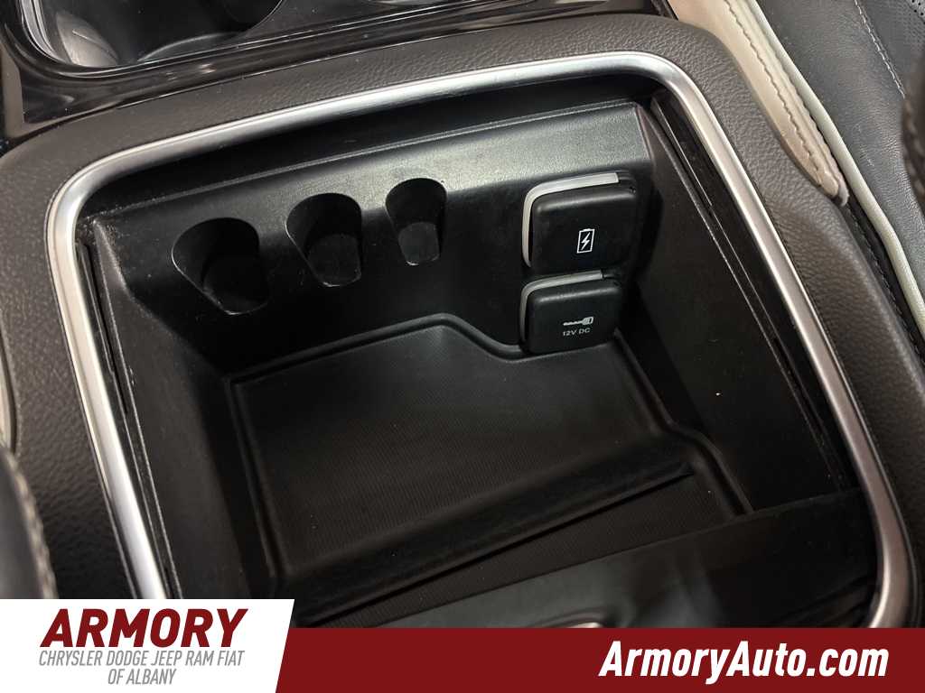 Thumbnail: 2023 Chrysler Pacifica - 20