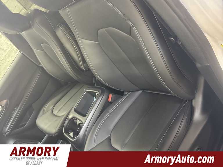 Thumbnail: 2026 Chrysler Pacifica - 12