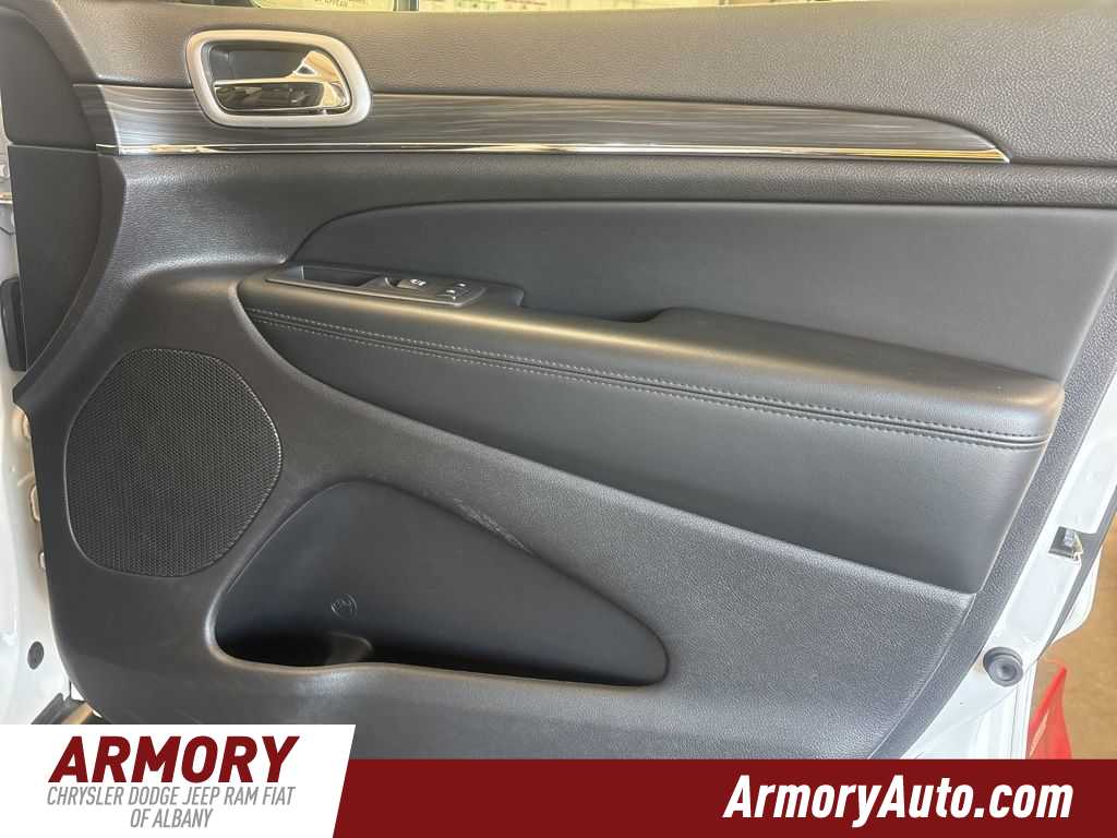 Thumbnail: 2021 Jeep Grand Cherokee - 38