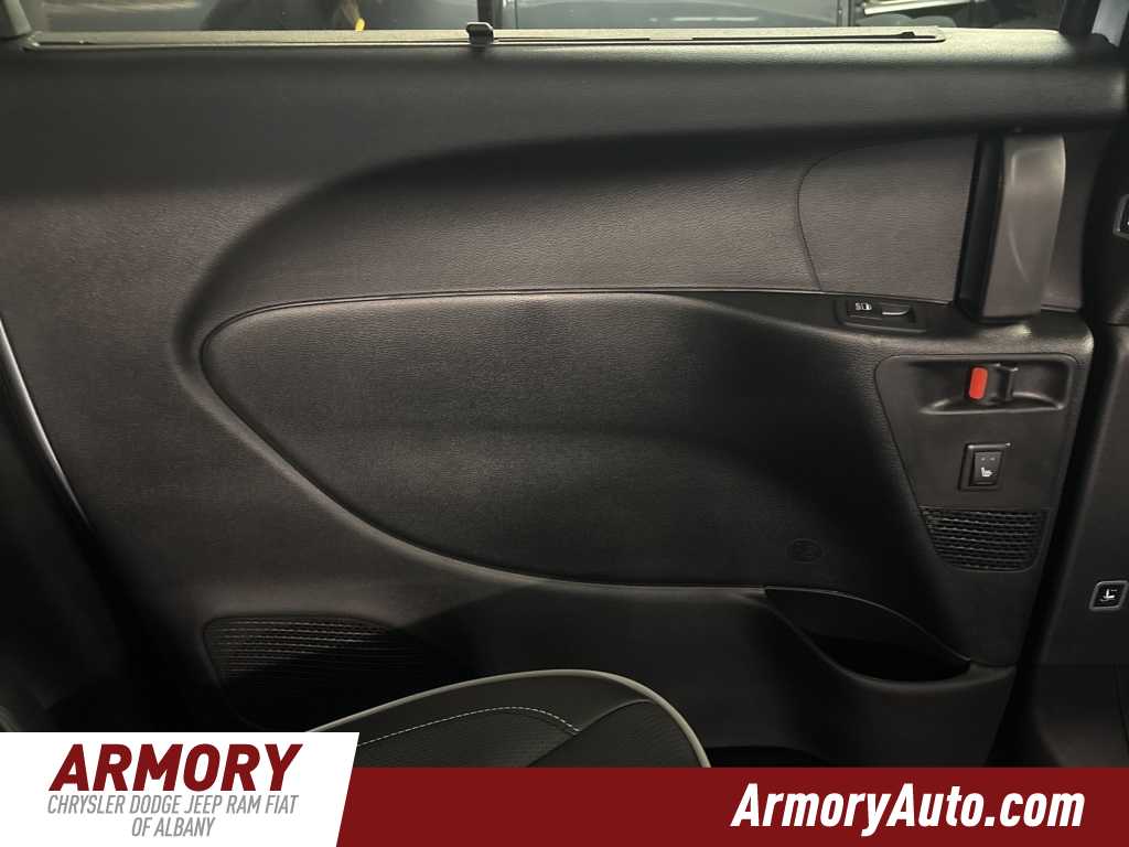 Thumbnail: 2026 Chrysler Pacifica - 38