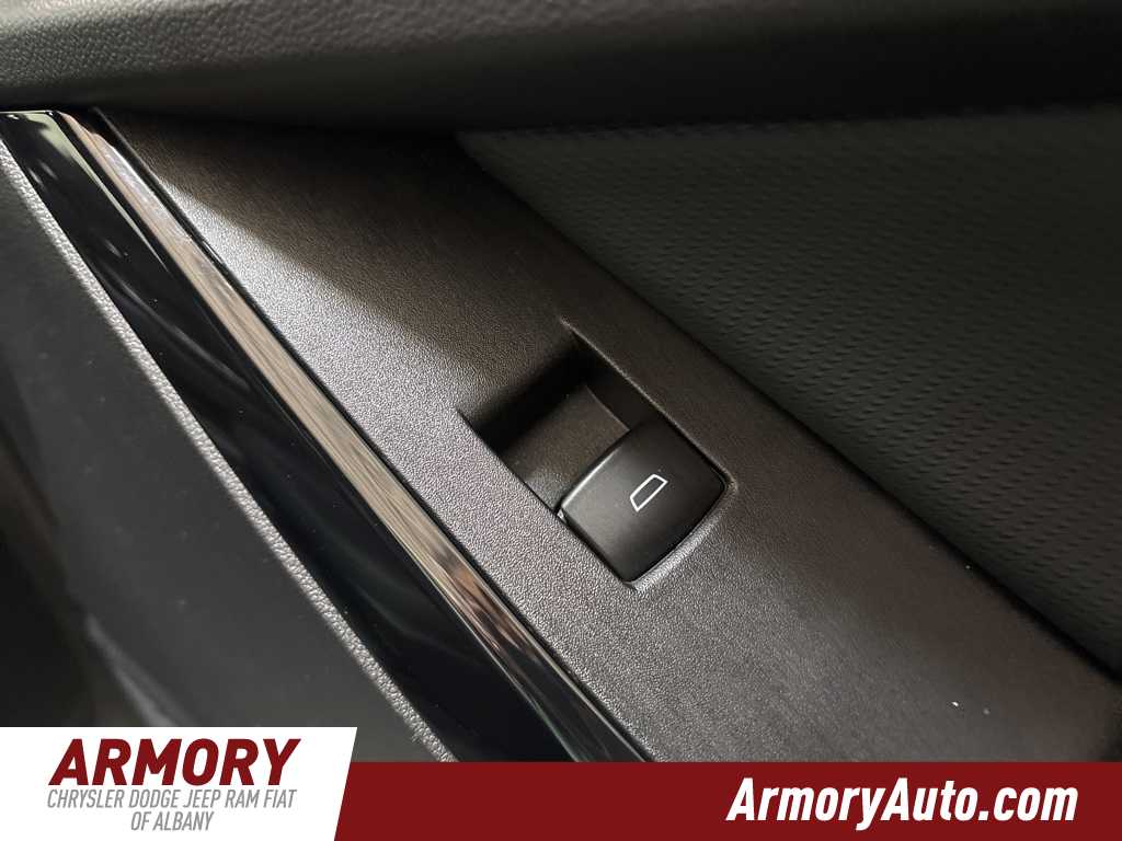 Thumbnail: 2025 Chevrolet Equinox - 39