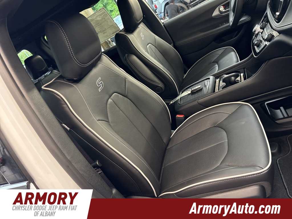 Thumbnail: 2026 Chrysler Pacifica - 39