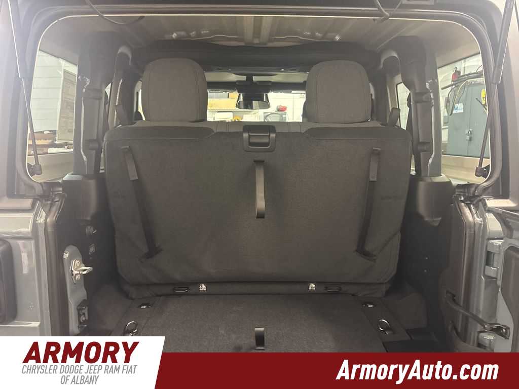 Thumbnail: 2026 Jeep Wrangler - 22