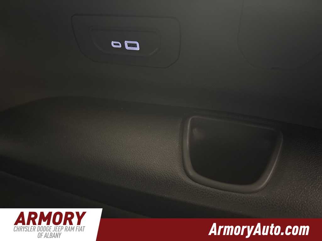 Thumbnail: 2025 Jeep Grand Cherokee L - 25