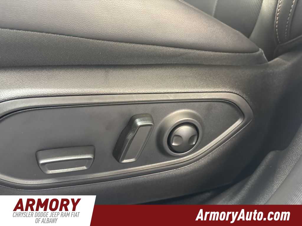 Thumbnail: 2026 Jeep Cherokee - 14