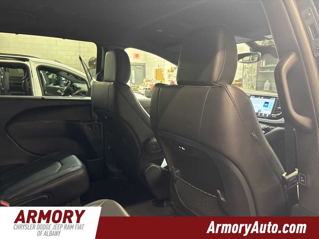 Thumbnail: 2026 Chrysler Pacifica - 34