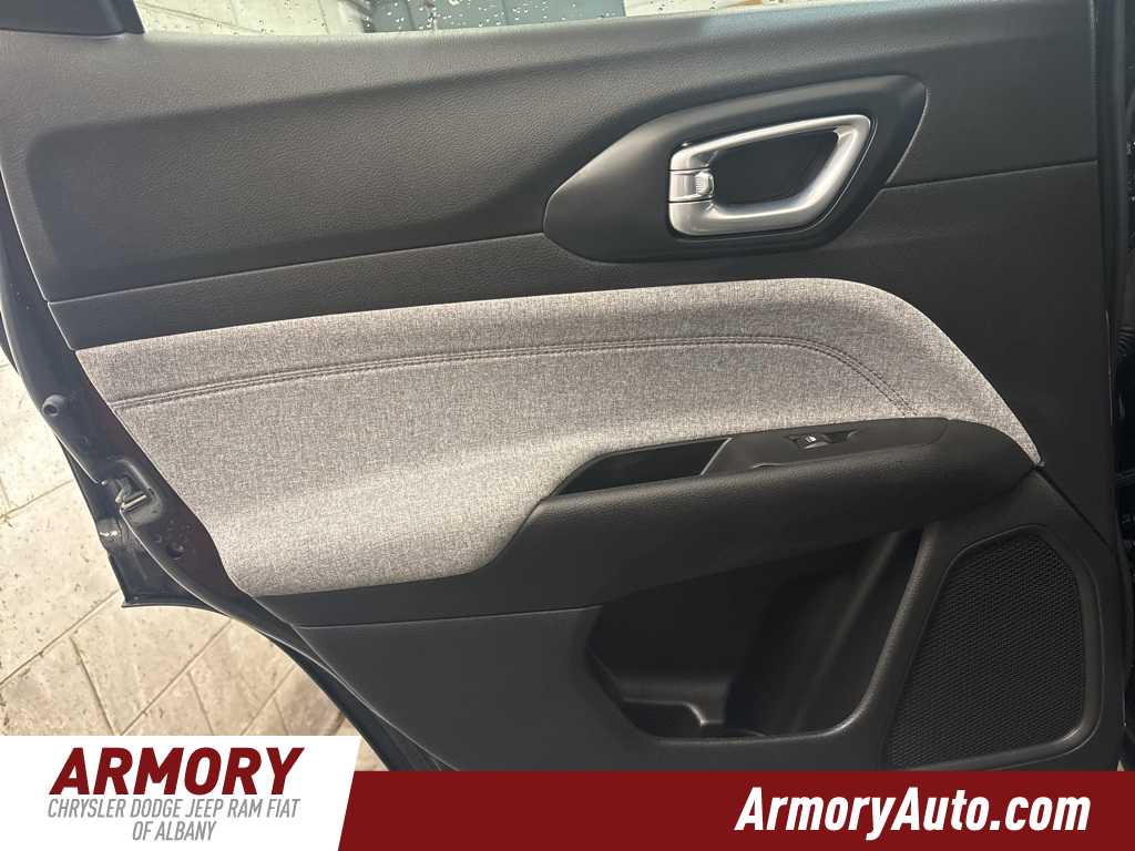 Thumbnail: 2022 Jeep Compass - 23