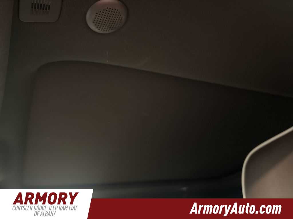 Thumbnail: 2018 Jeep Grand Cherokee - 22