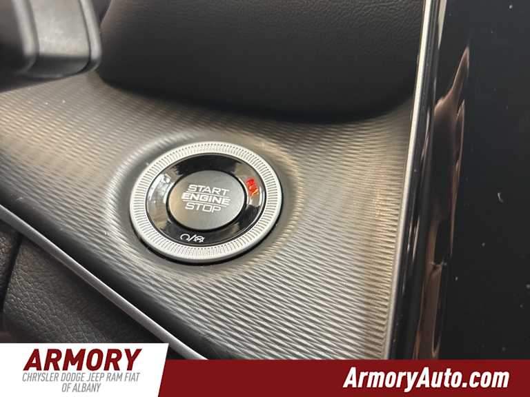 Thumbnail: 2025 Jeep Grand Cherokee - 17