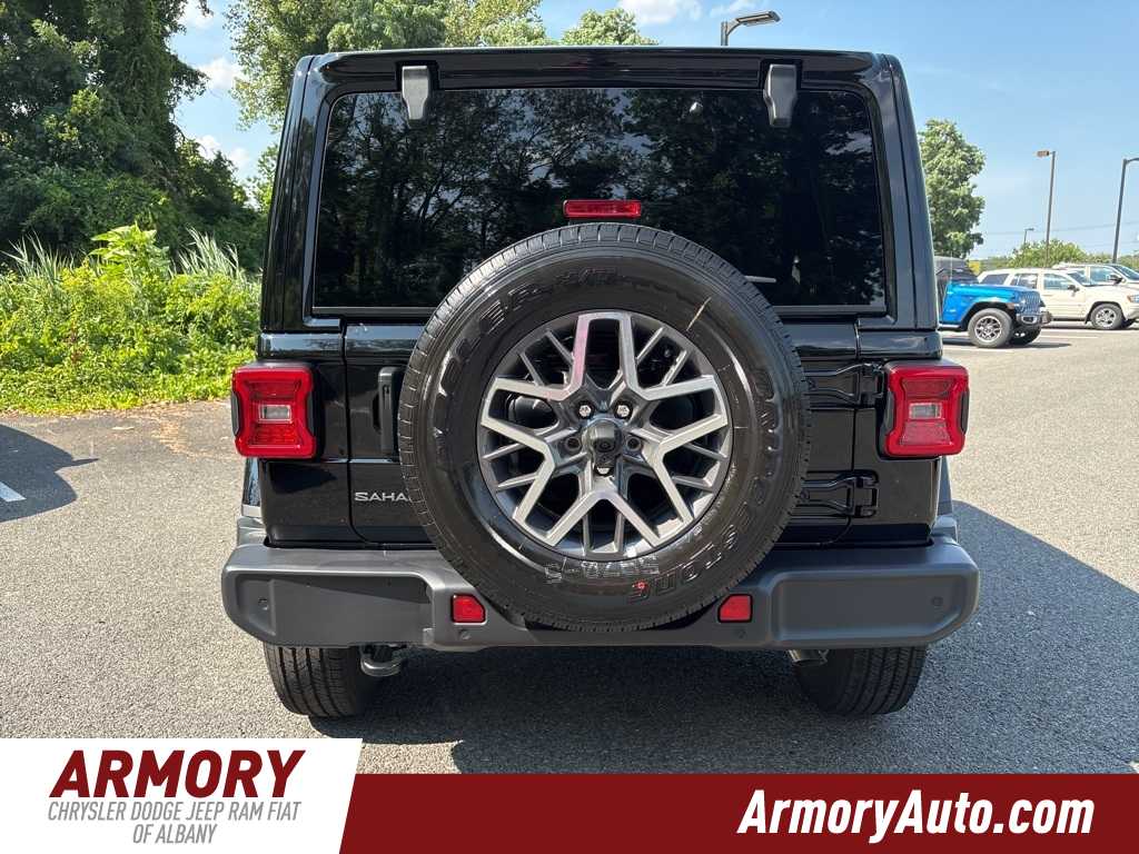 Thumbnail: 2025 Jeep Wrangler - 5