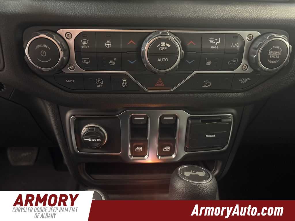 Thumbnail: 2026 Jeep Wrangler - 16