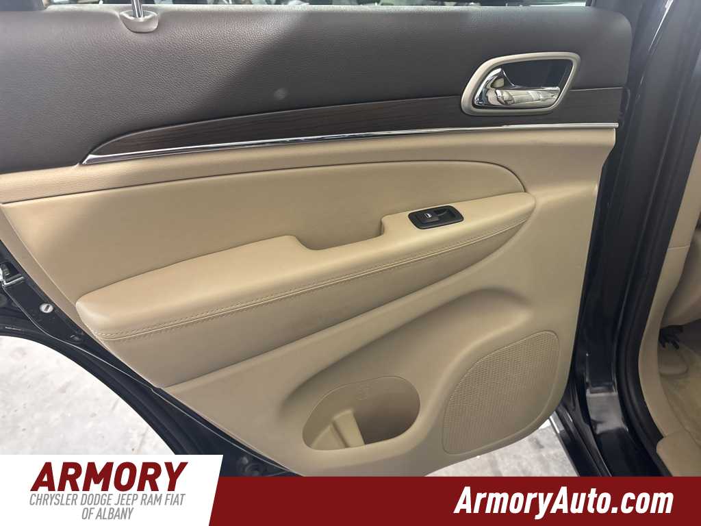 Thumbnail: 2016 Jeep Grand Cherokee - 25