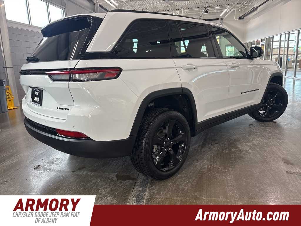 Thumbnail: 2025 Jeep Grand Cherokee - 4