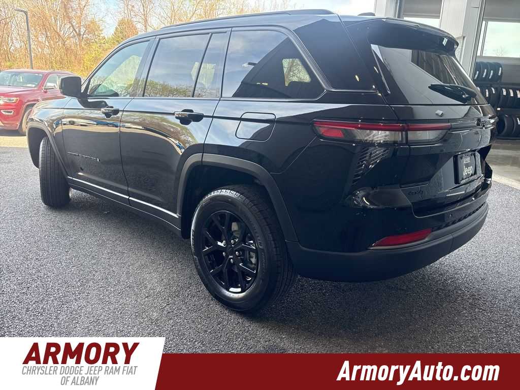 Thumbnail: 2026 Jeep Grand Cherokee - 6