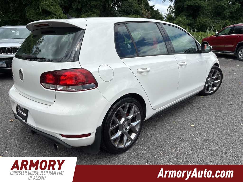 Thumbnail: 2013 Volkswagen Golf - 4