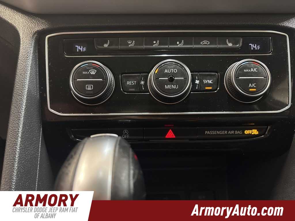 Thumbnail: 2022 Volkswagen Atlas - 18