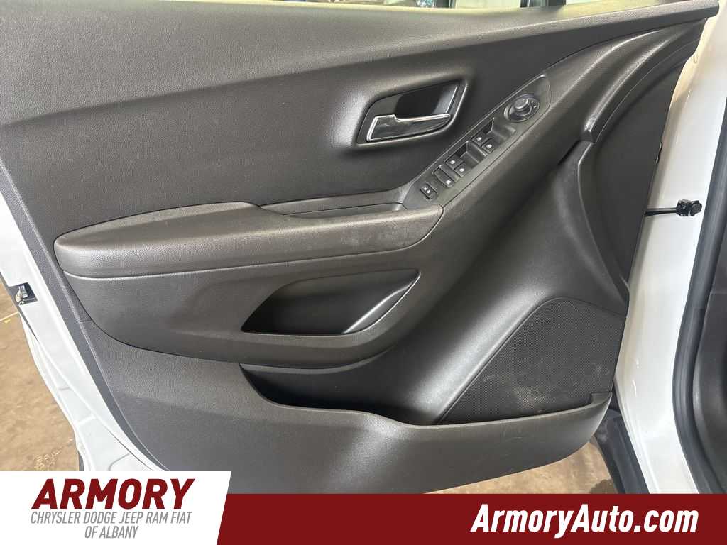 Thumbnail: 2020 Chevrolet Trax - 7