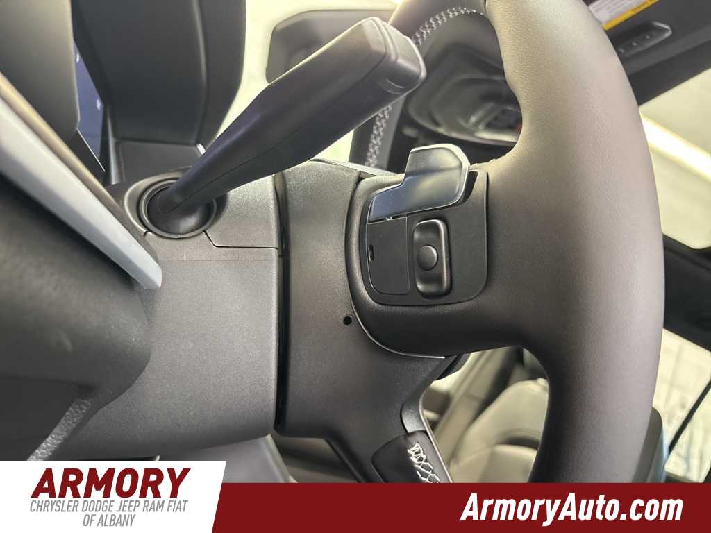 Thumbnail: 2025 Jeep Grand Cherokee - 11