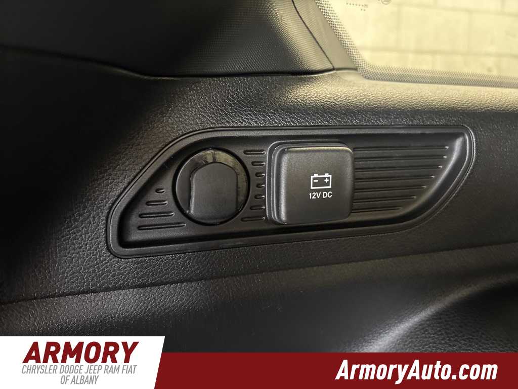 Thumbnail: 2025 Jeep Grand Cherokee - 26