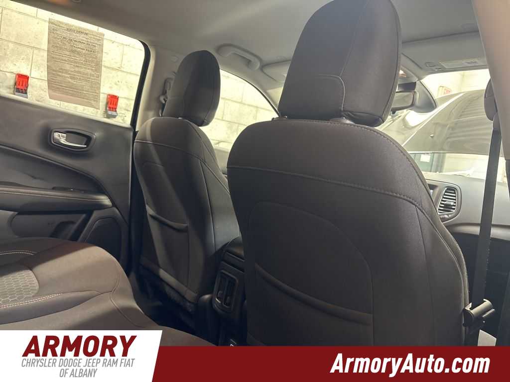 Thumbnail: 2020 Jeep Compass - 31