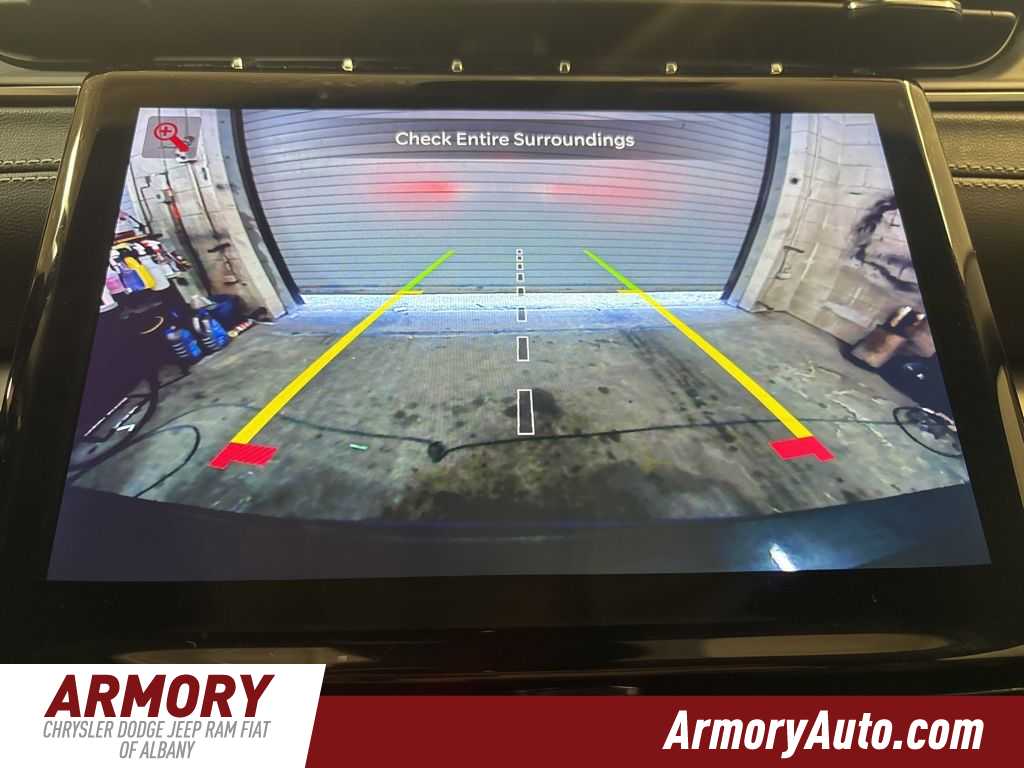 Thumbnail: 2023 Jeep Grand Cherokee L - 18