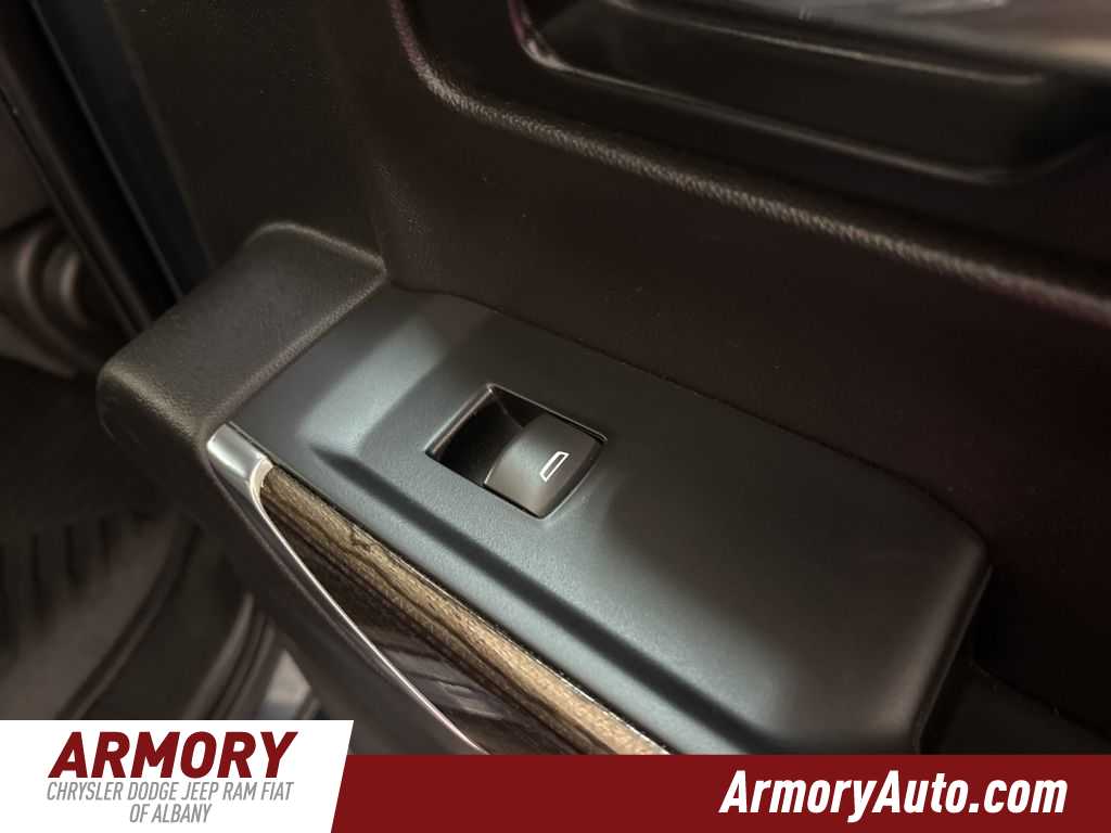 Thumbnail: 2022 Chevrolet Silverado 1500 - 27