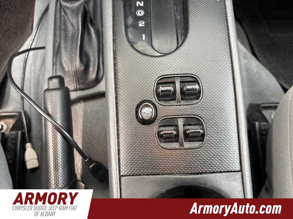 Thumbnail: 2006 Jeep Liberty - 17