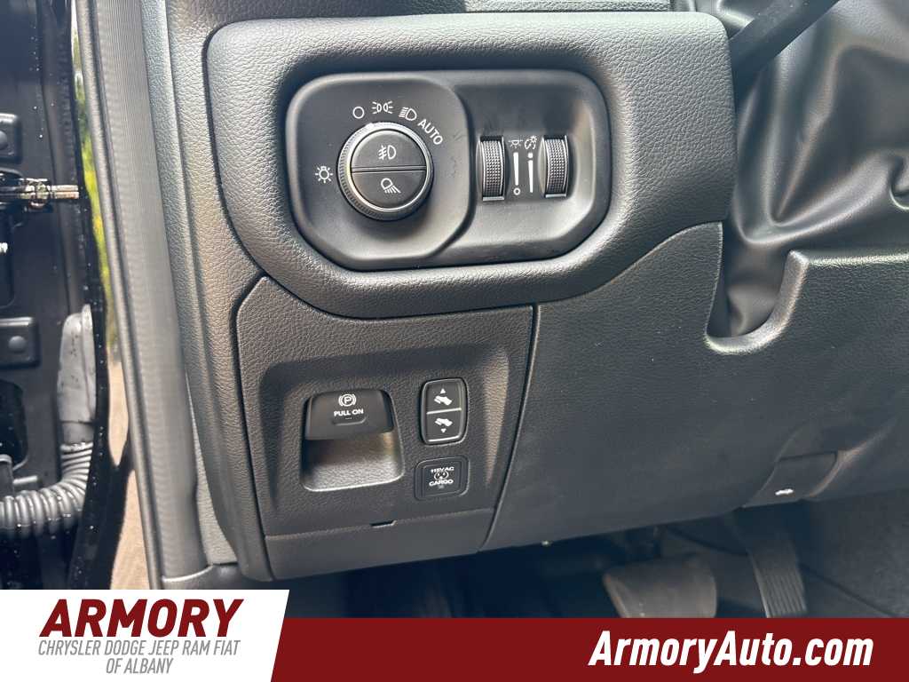 Thumbnail: 2026 RAM 1500 - 10