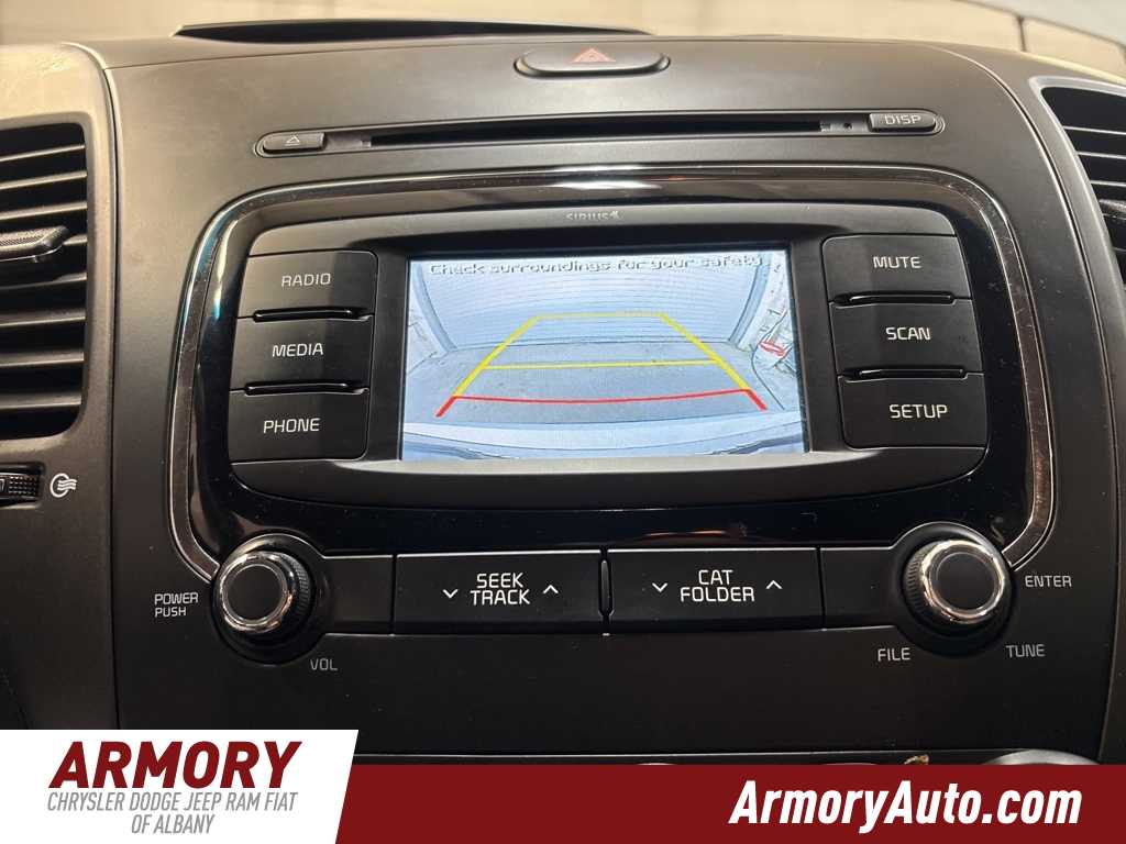 Thumbnail: 2018 Kia Forte - 17