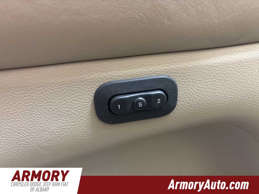 Thumbnail: 2016 Jeep Grand Cherokee - 9