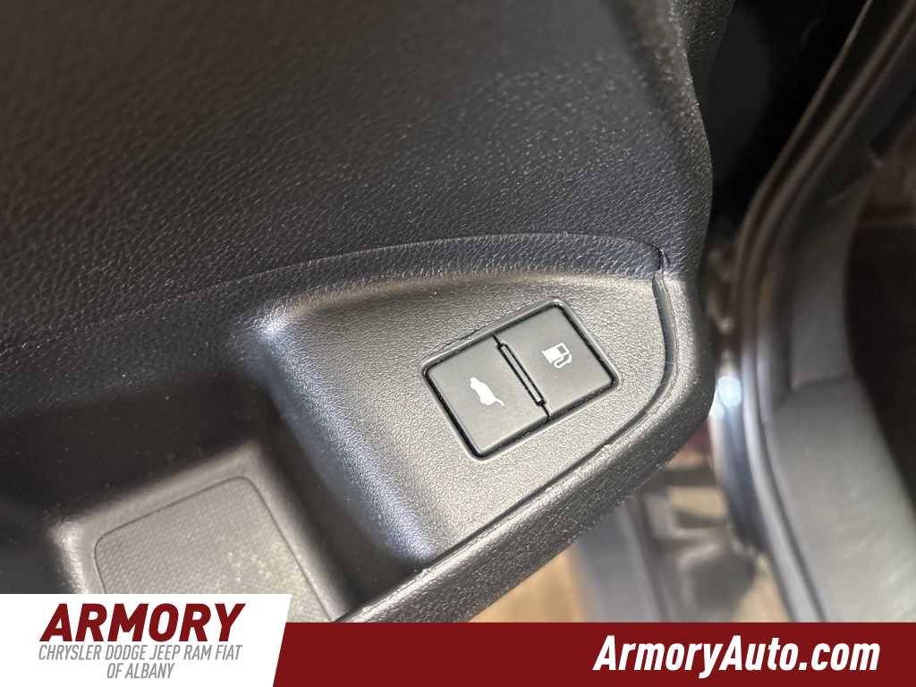 Thumbnail: 2023 Honda Passport - 10