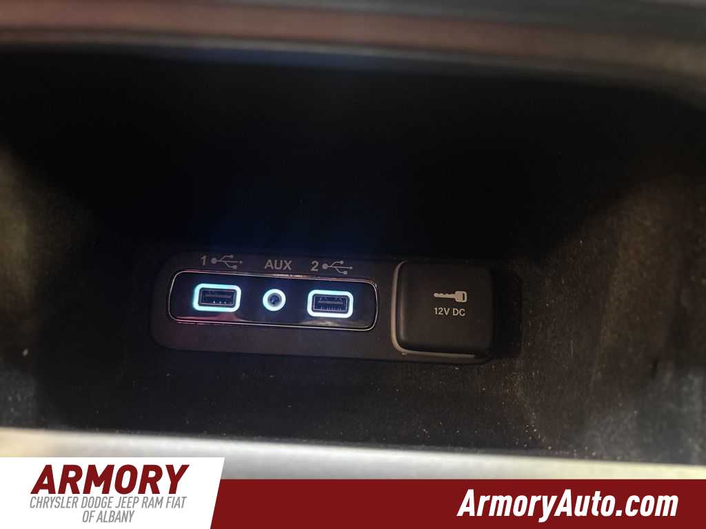 Thumbnail: 2018 Jeep Grand Cherokee - 19