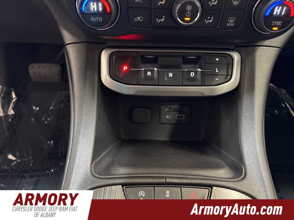 Thumbnail: 2023 GMC Acadia - 21