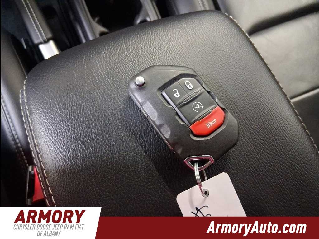 Thumbnail: 2022 Jeep Wrangler - 21