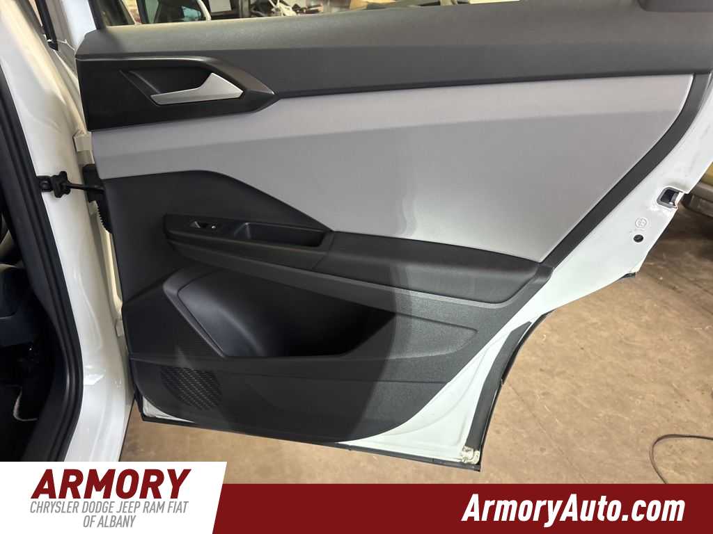 Thumbnail: 2023 Volkswagen Taos - 30