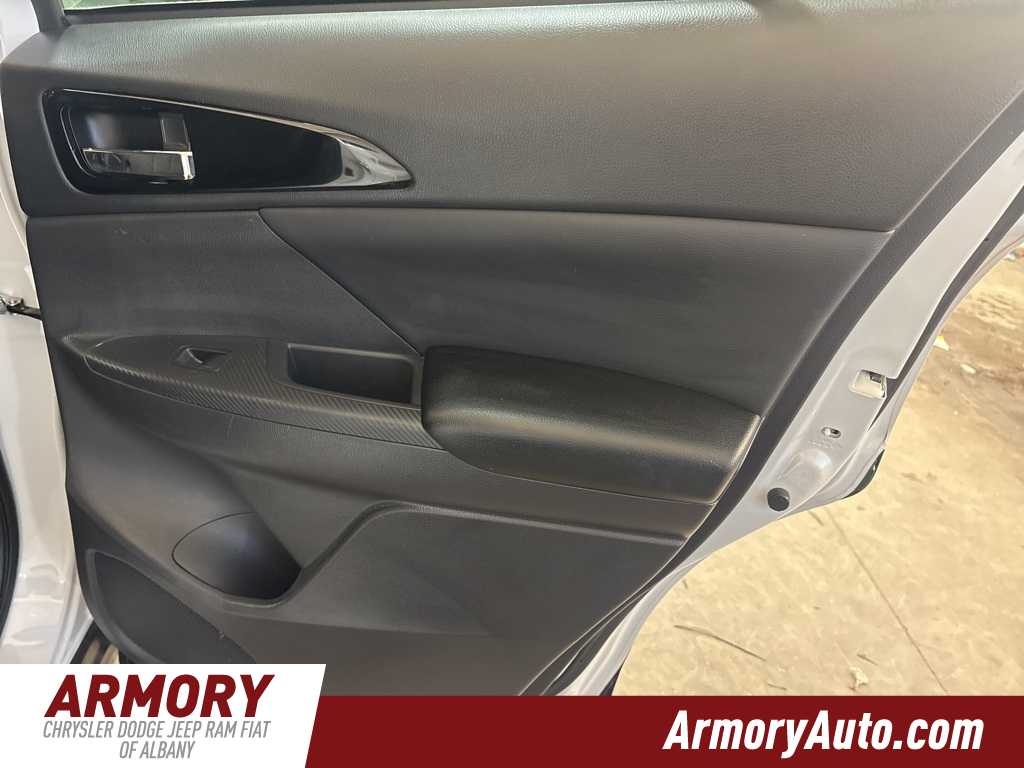 Thumbnail: 2024 Mitsubishi Eclipse Cross - 30