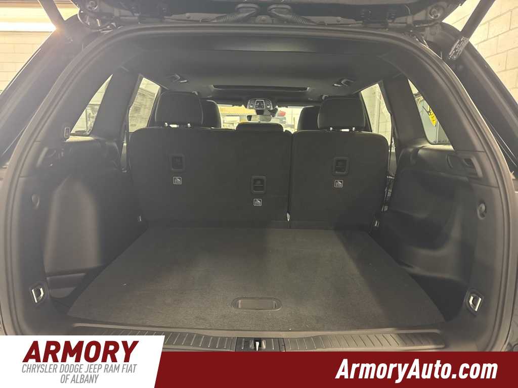 Thumbnail: 2025 Jeep Grand Cherokee - 28